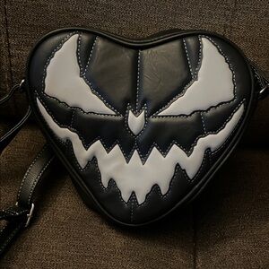Love, pain and stitches pumpkin kult black and gray  Heart-Shaped crossbody Bag